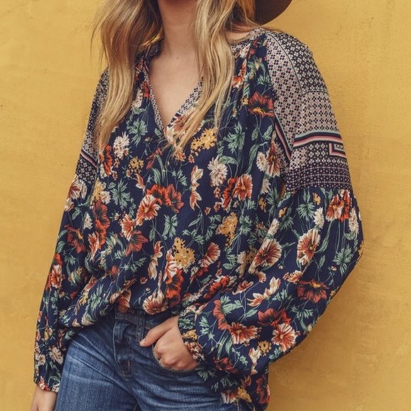JODIFL Tops - Boho Floral Print Long Sleeve Top